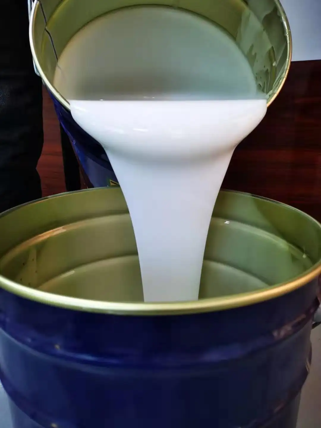 如何避免液體硅膠出現中毒現象？